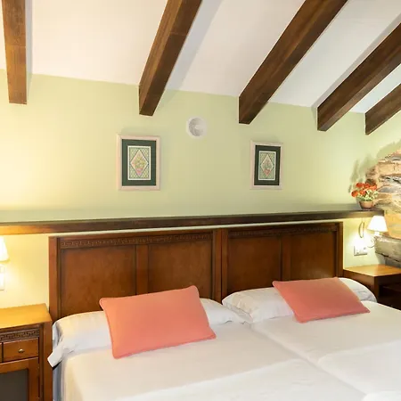 Apartamentos Turisticos A Estacion A Pontenova Zewnętrze zdjęcie