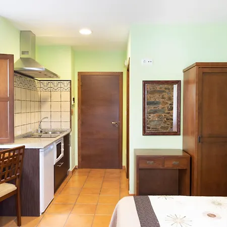 Apartamentos Turisticos A Estacion A Pontenova Zewnętrze zdjęcie